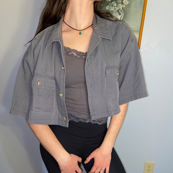 Cropped Grey Eddie Bauer Button Up - Picture 4 of 7